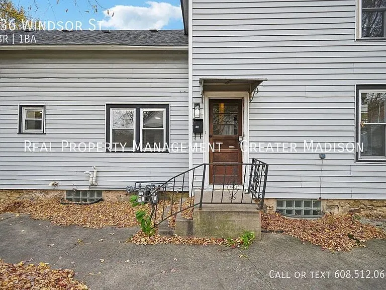 136 Windsor St — Photo 9