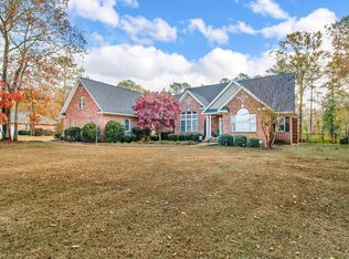 2241 Pridgeonfarm Rd, Fayetteville, NC 28306