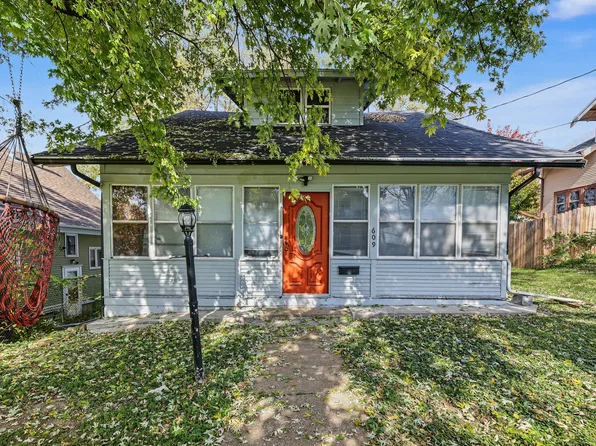 609 Gray St, Des Moines, IA 50315