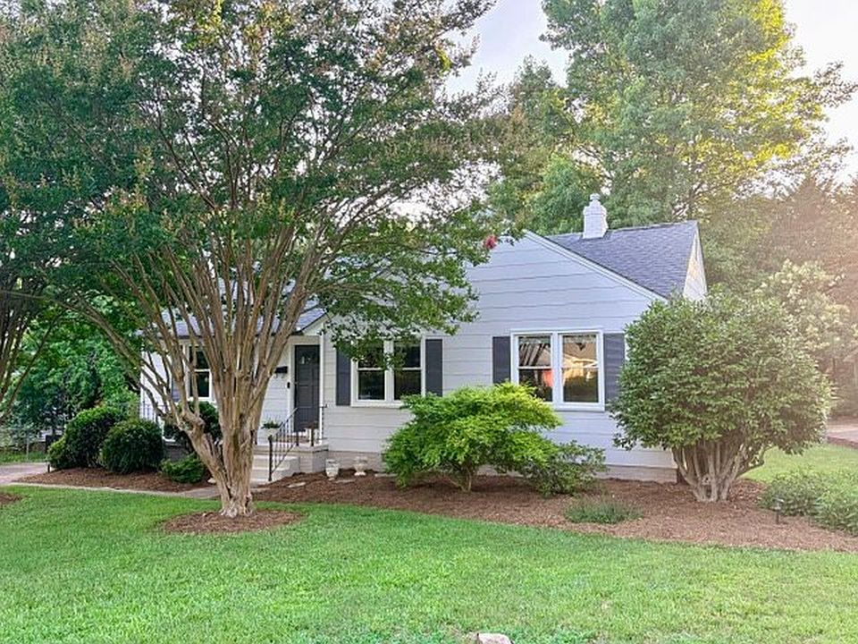 108 Vanderbilt Cir - Property Image