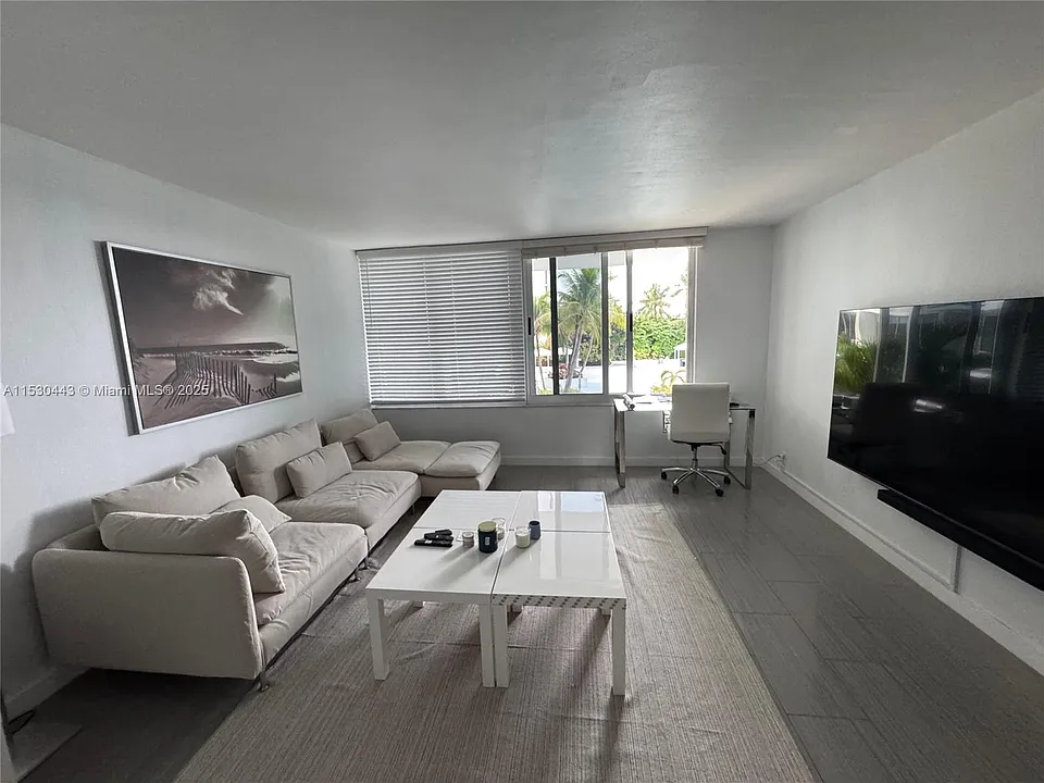 1200 West Ave #202