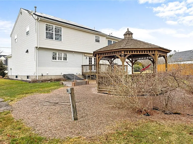 6 Pickering Dr — Photo 24