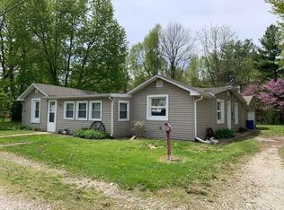 222 S Wayne St, Flora, IN 46929