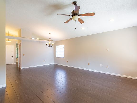 4th image of 4315 Sandhurst Dr