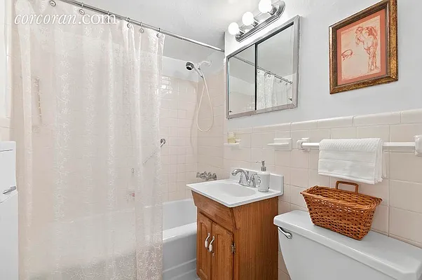 Sold by Corcoran | media 21