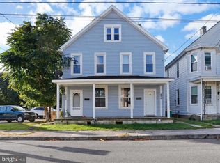 498 E Washington St, Chambersburg, PA 17201