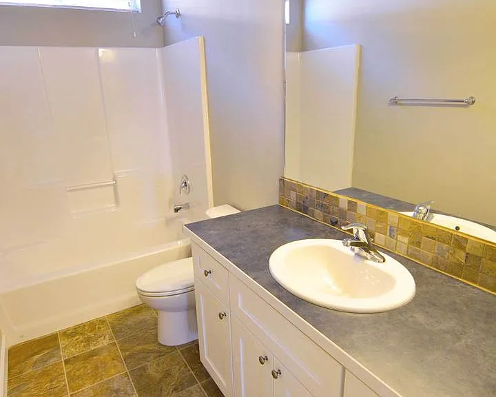 177 Laurel Pkwy — Photo 23