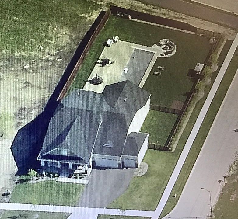 2nd image of 3800 Ivy Ln