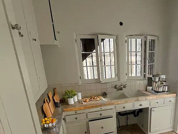 5th image of 5935 Monte Vista St #5935