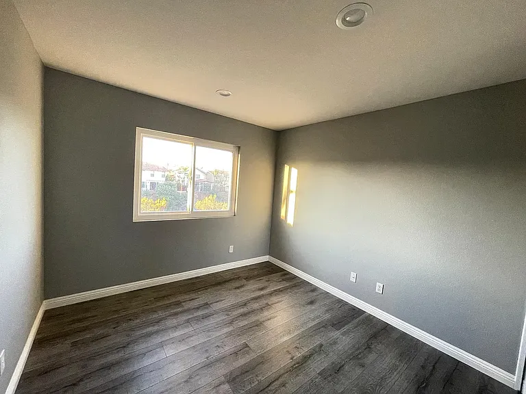 7210 Fargate Ter — Photo 15