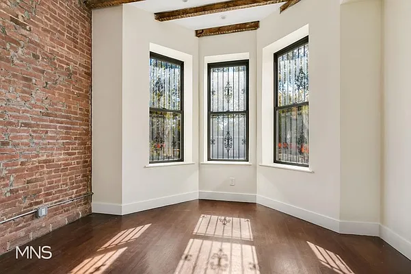 Rented by MNS | media 16