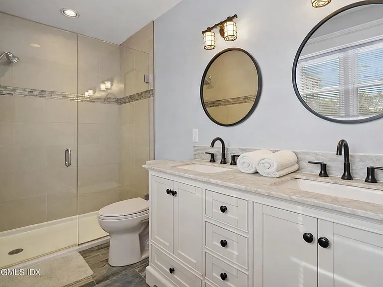 18 Moshier St #A — Photo 10