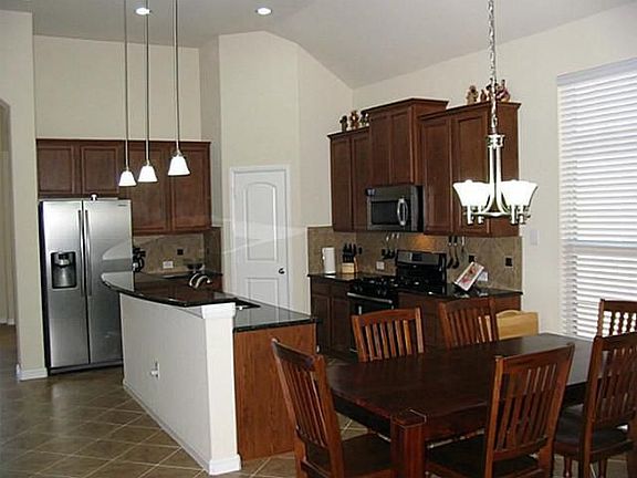 2nd image of 3108 Sprucewood Dr