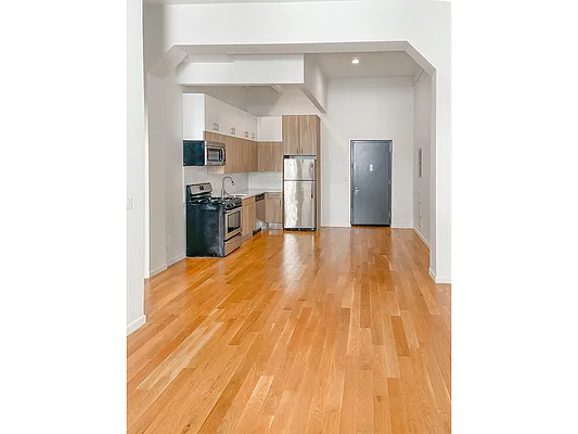 Rented by MySpaceNYC | media 42