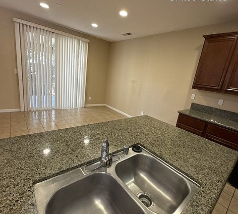 4th image of 1816 Thomas Taylor Dr