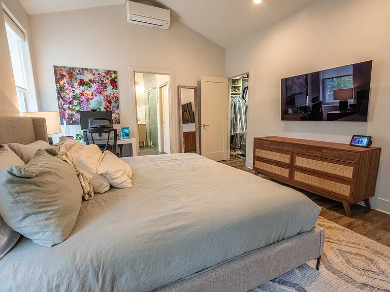 Primary suite with AC and heat.