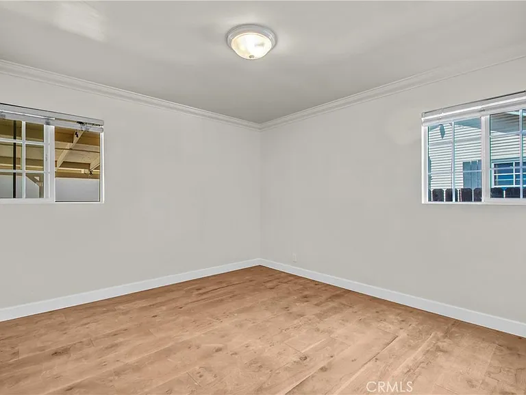 712 W Longden Ave — Photo 10
