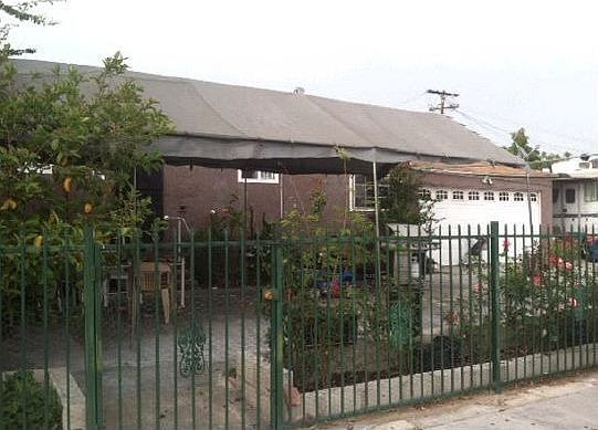 2nd image of 6162 Alamo Ave