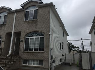 6781 Hylan Blvd, Staten Island, NY 10309