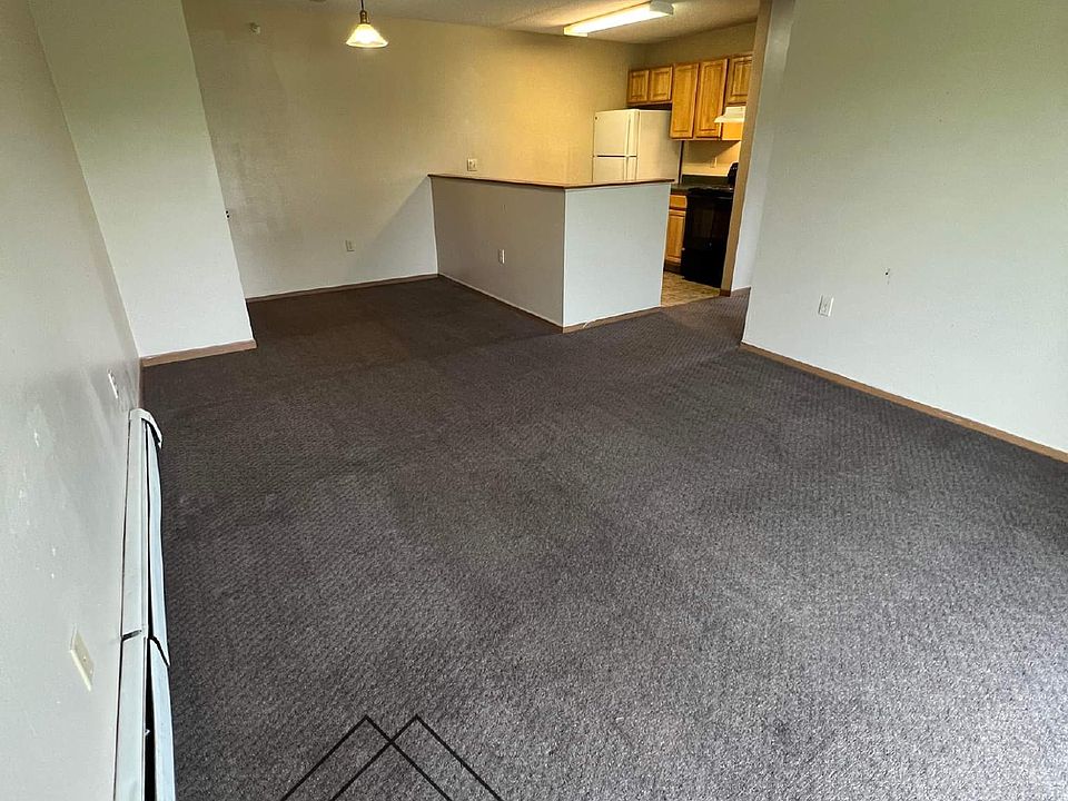 1st image of 410 13th Ave NW Unit 17