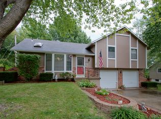 6207 Widmer Rd, Shawnee, KS 66216