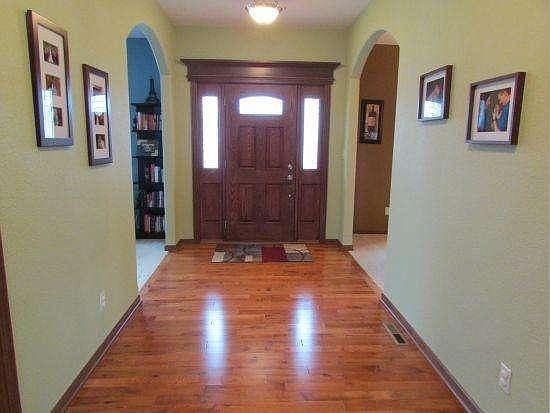 2nd image of 4000 Oakmont Trl