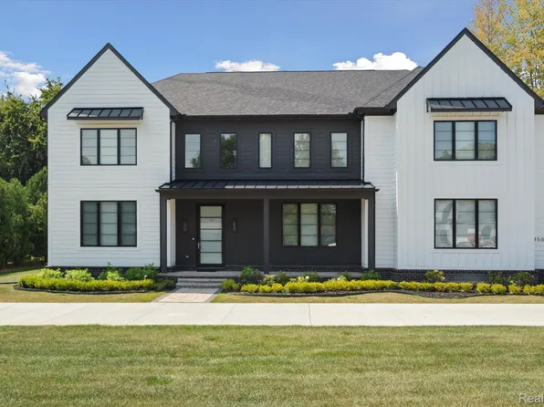 7450 Parkstone Ln, Bloomfield Hills, MI 48301