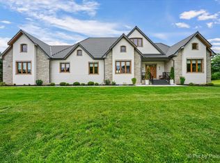 8845 Belfield Rd, Crystal Lake, IL 60014
