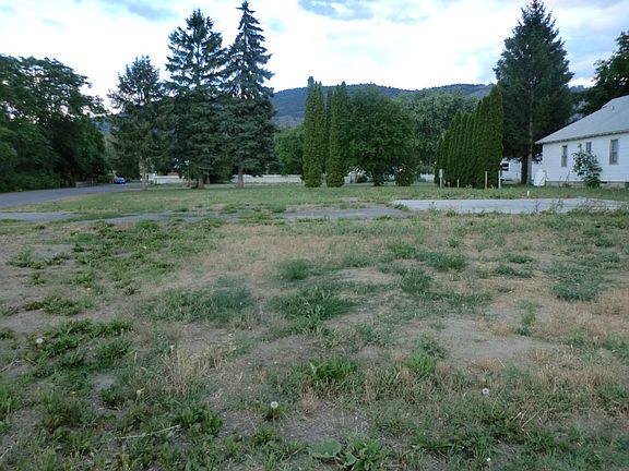 3rd image of 402 16th Ave