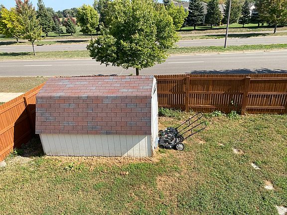 3rd image of 6609 Black Spruce St
