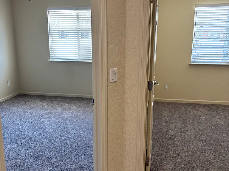 1543 Cole Ln — Photo 16