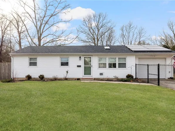 225 Ardway Ave, Warwick, RI 02889