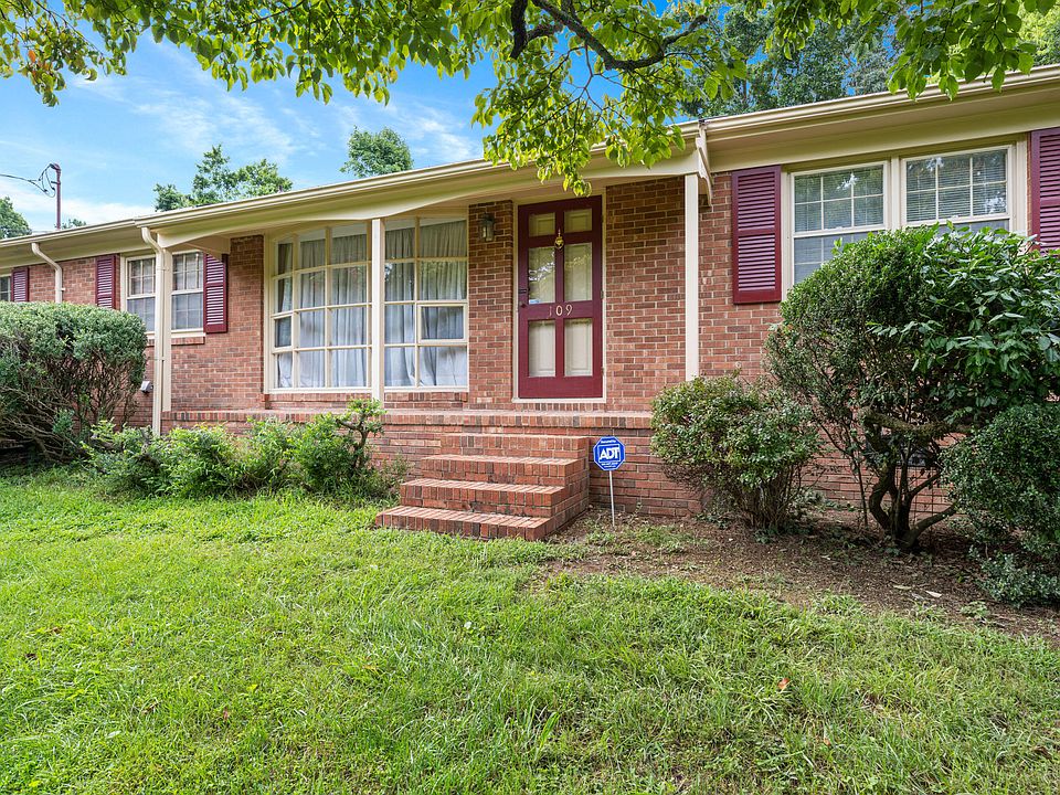 1st image of 109 Barenwood Cir
