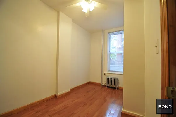 Rented by Bond New York | media 27