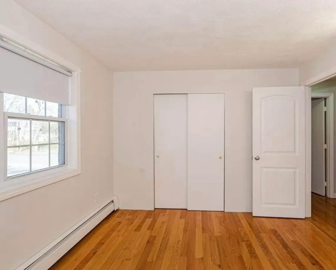 2 bed, 761 sqft, $2,300 — Photo 1