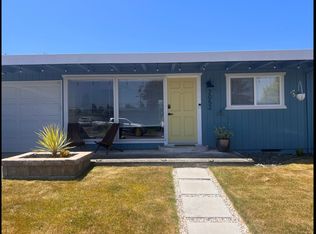 2052 Forest Lake Dr, Eureka, CA 95501