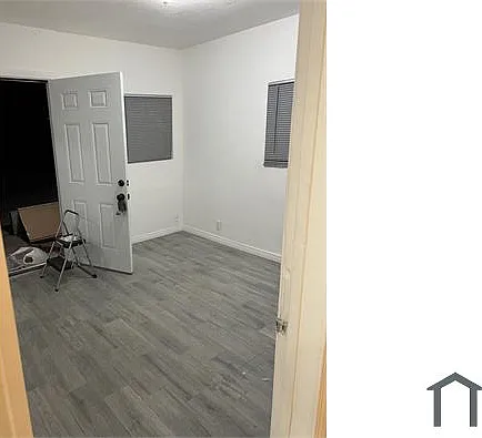 110 E Fredricks St #B — Photo 13