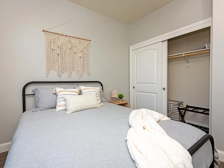 698 Marybelle Dr — Photo 18