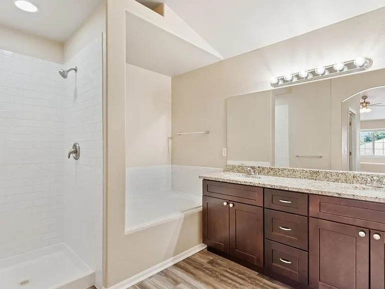 913 Samuel Point — Photo 20
