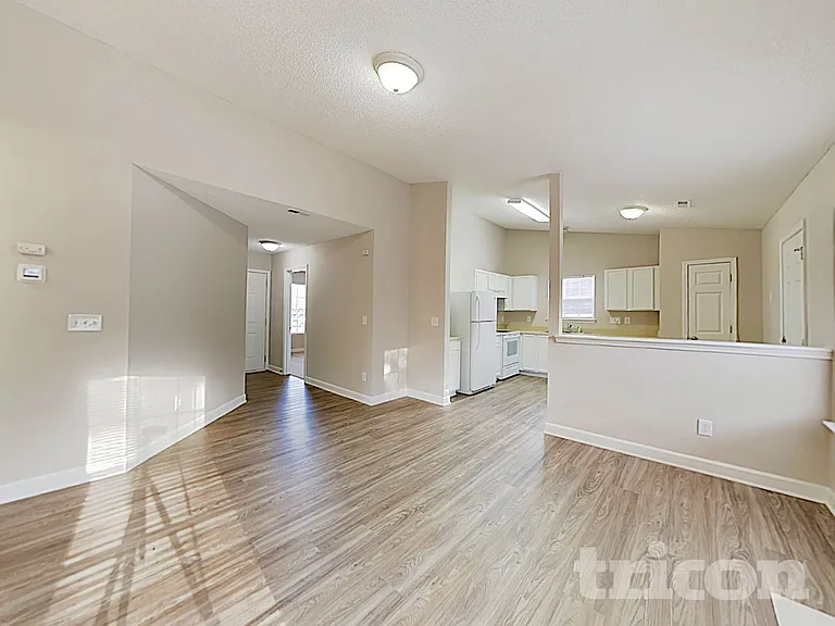 2008 Sunset Village Dr — Photo 2