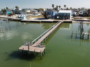 310 Ridge Harbor Dr, Rockport, TX 78382