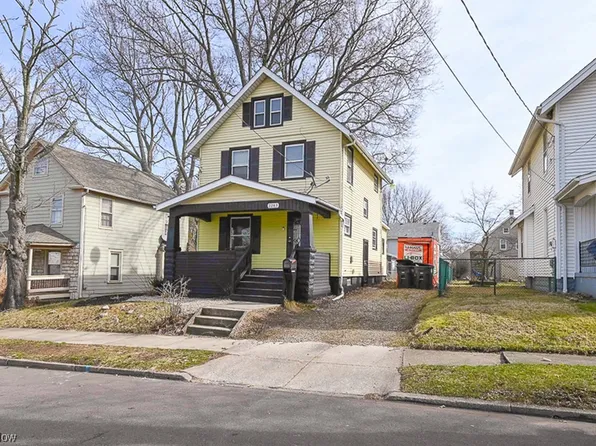 2283 10th St SW, Akron, OH 44314