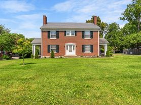 1901 Nicholasville Rd, Lexington, KY