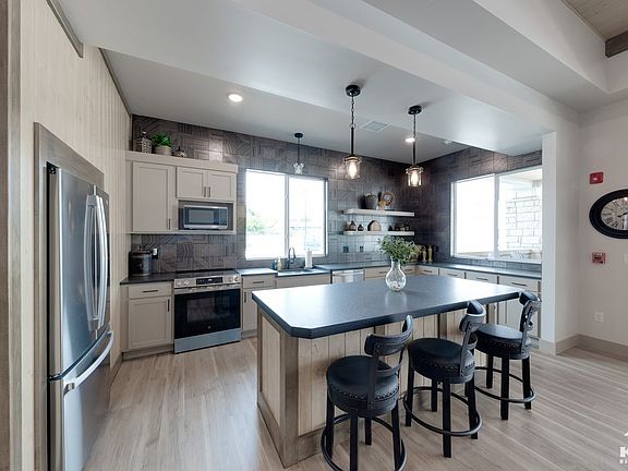Clubhouse, kitchen