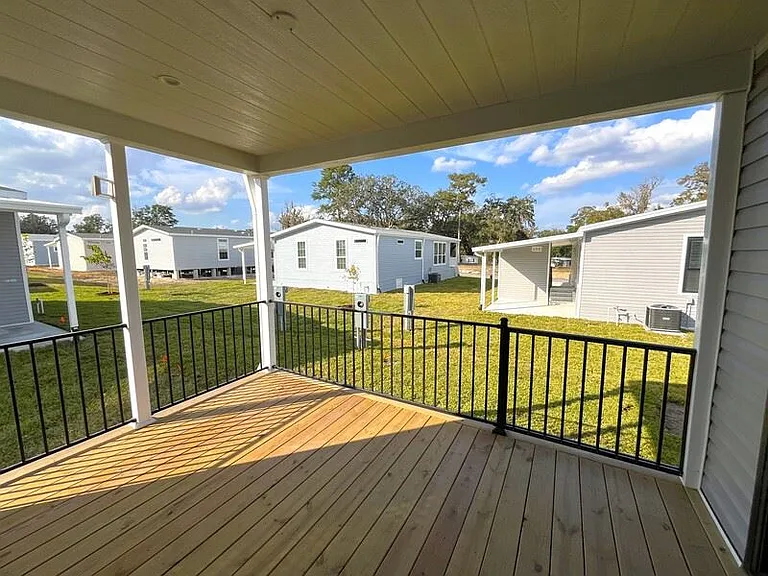 1057 Vervain Dr #1057E — Photo 17