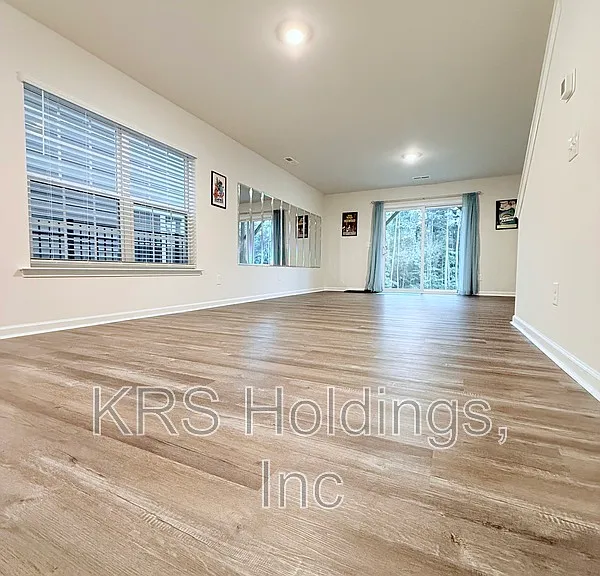 4136 Trevino Dr — Photo 3