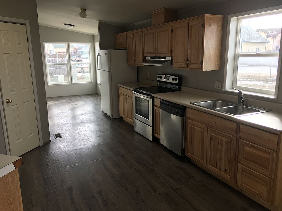 1st image of 402 Southwood Dr