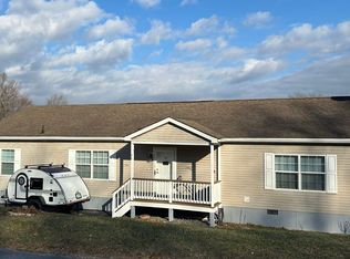 24 Blueberry Hill Rd, Unionville, NY 10988
