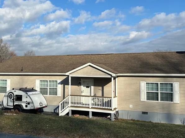 24 Blueberry Hill Rd, Unionville, NY 10998