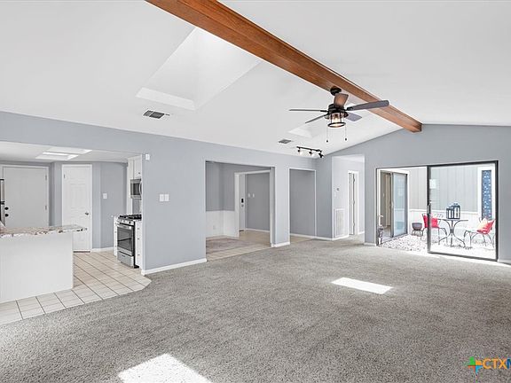 5th image of 219 Cardinal Dr